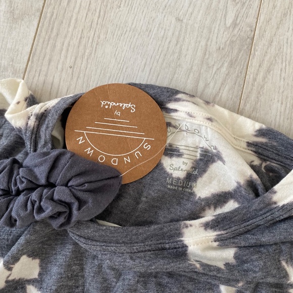 Long Sleeve Tie-Dye Cropped T-Shirt - Picture 7 of 9